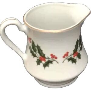 Unbranded  Christmas  Holly  Fine  Porcelain Creamer Dish